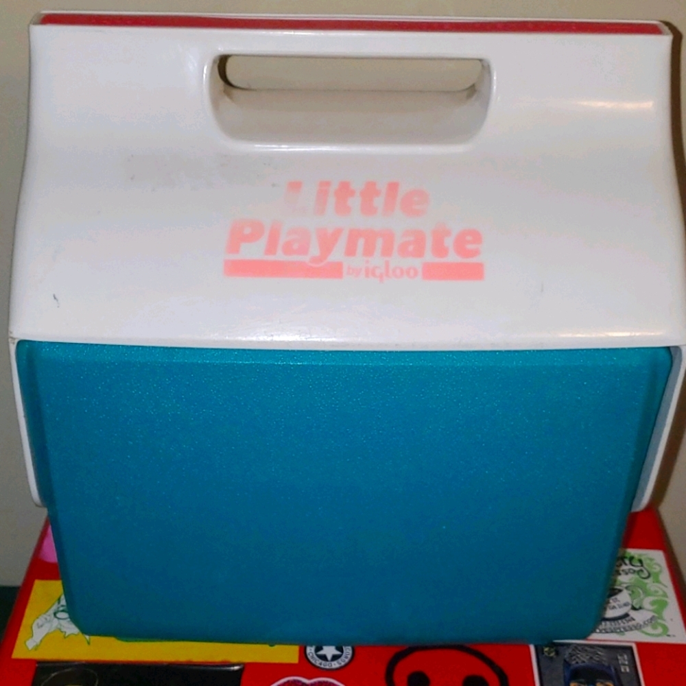Igloo Vintage Little Playmate cooler